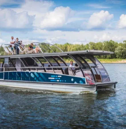 Varsovie BATEAU DE FÊTE STRIPTEASE Varsovie BATEAU DE FÊTE STRIPTEASE