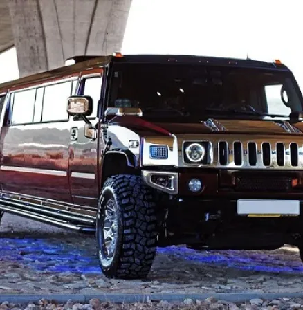 Prague Hummer Limo avec strip-tease + Club Prague Hummer Limo avec strip-tease + Club