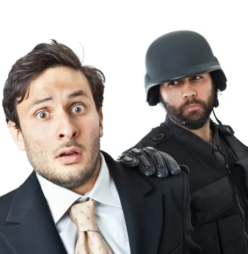 Budapest ARRESTATION DU CÉLIBATAIRE + SPECTACLE STRIPTEASE