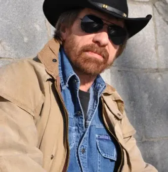Varsovie CHUCK NORRIS Varsovie CHUCK NORRIS